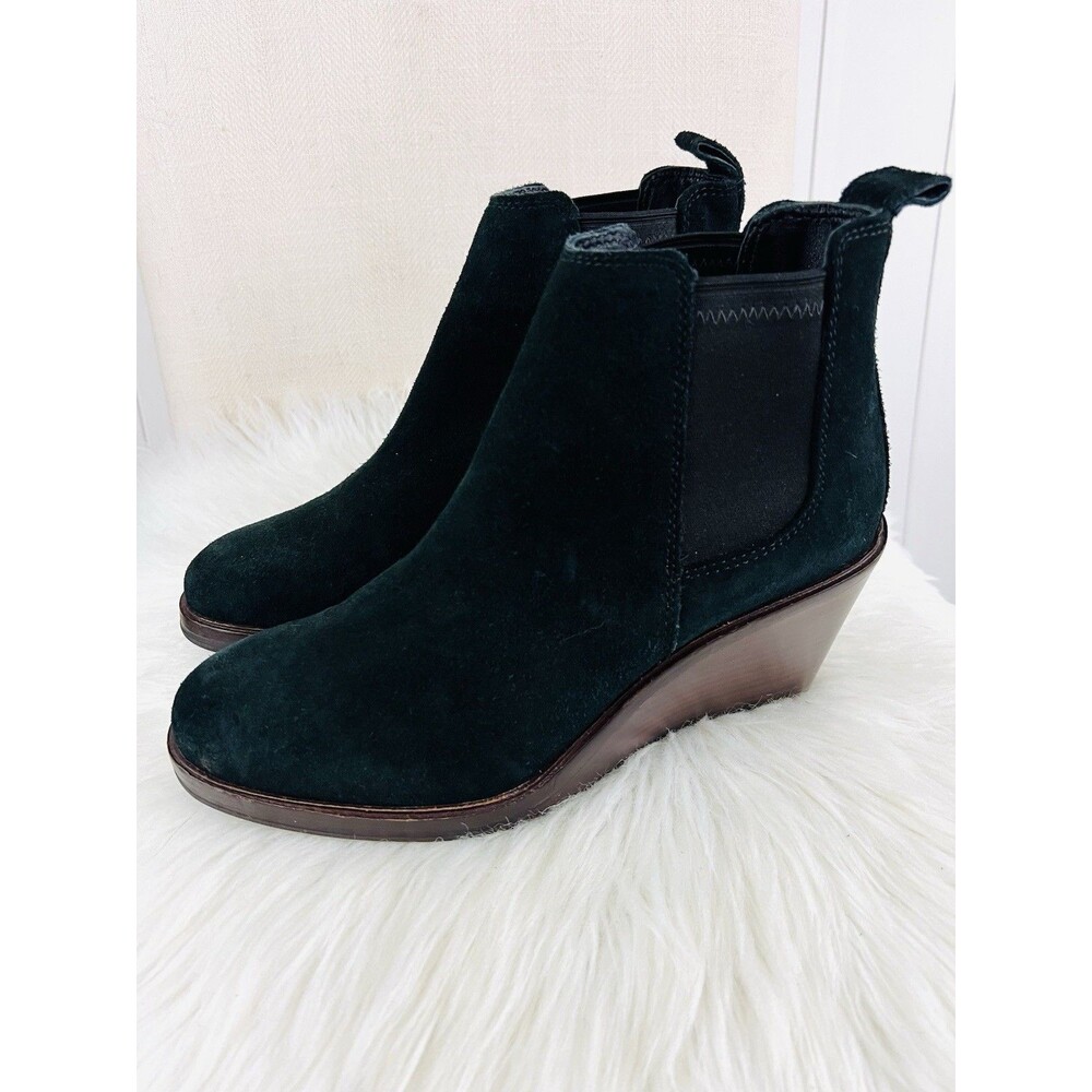 Clarks Clarkdale 2 Top Black Suede Wedge Ankle Chelsea Boots Size 8.5M